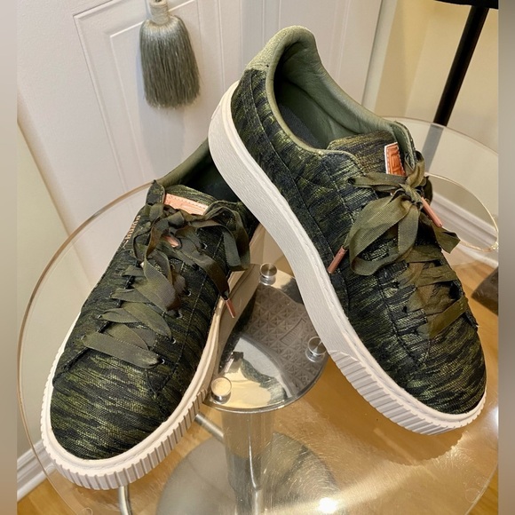 Puma basket sneakers (1990s  Grunge inspired) high outsole w/platform 💚👟👟 - Picture 1 of 15